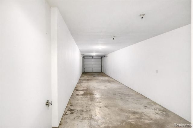 3027 Camden Drive, Troy, MI 48084