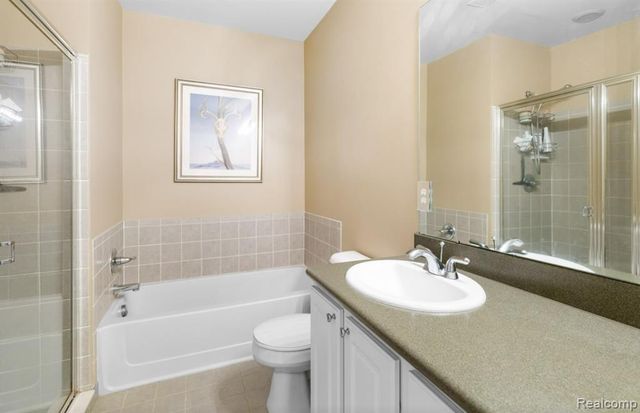 3027 Camden Drive, Troy, MI 48084