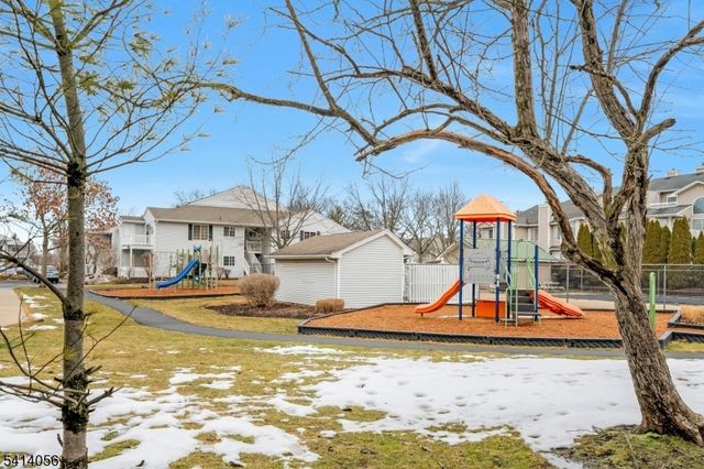 66 Village Green Rd Ondo, Bedminster Twp., NJ 07921