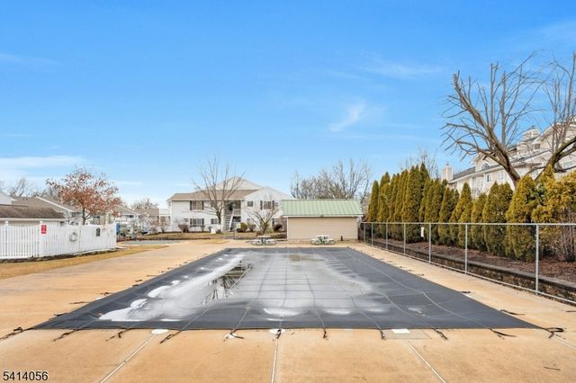 66 Village Green Rd Ondo, Bedminster Twp., NJ 07921