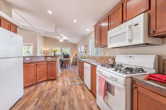 10100 Pioneer Trl Unit 101, Truckee, CA 96161