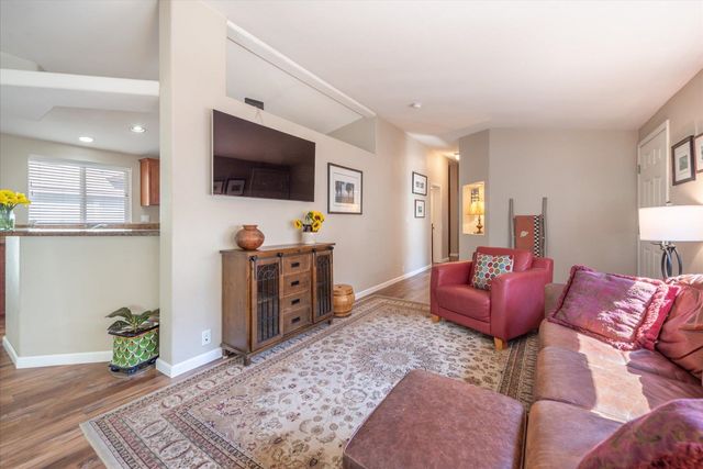 10100 Pioneer Trl Unit 101, Truckee, CA 96161