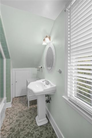 902 Sedgewick Lane, High Point, NC 27262