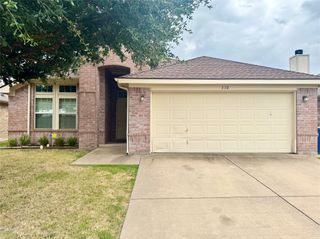 330 Sardius Boulevard, Granbury, TX 76049