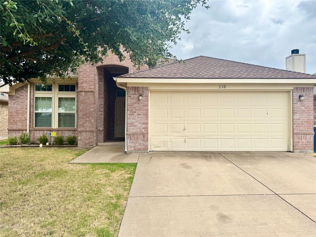 330 Sardius Boulevard, Granbury, TX 76049
