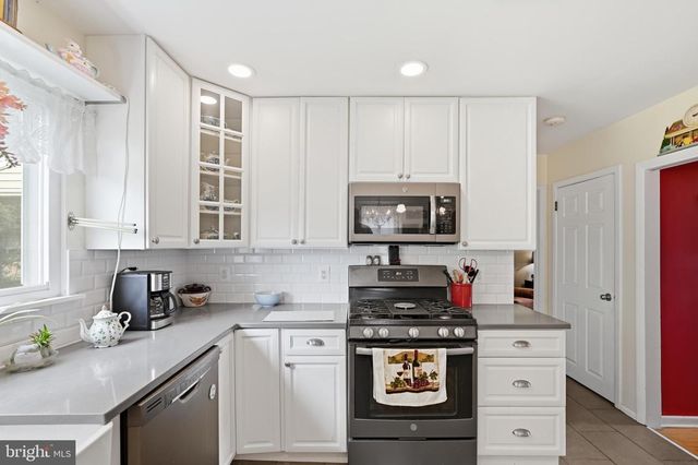 290 PHEASANT RUN, Feasterville Trevose, PA 19053