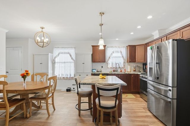 9 Lily Lane, Templeton, MA 01436