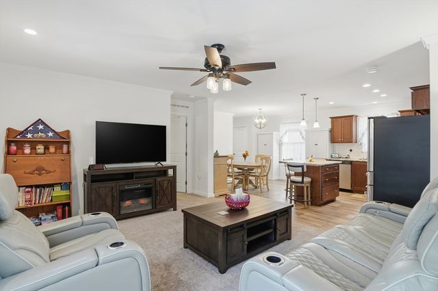 9 Lily Lane, Templeton, MA 01436