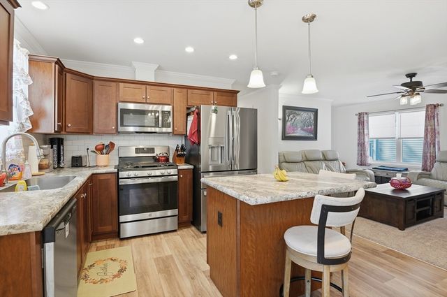 9 Lily Lane, Templeton, MA 01436