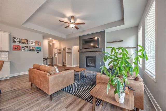 3704 NW 95th Street, Kansas City, MO 64154