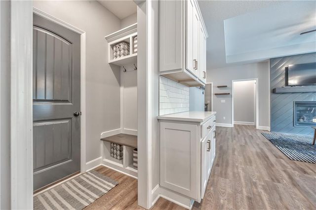 3704 NW 95th Street, Kansas City, MO 64154