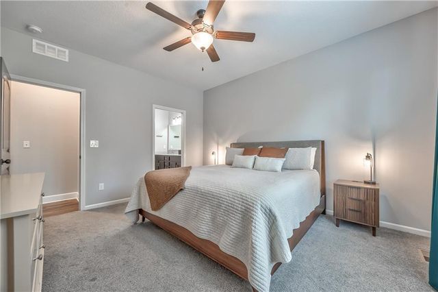 3704 NW 95th Street, Kansas City, MO 64154