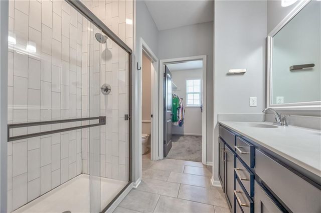 3704 NW 95th Street, Kansas City, MO 64154