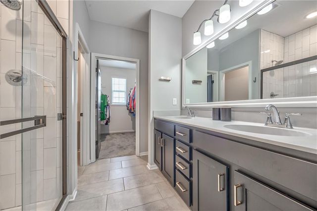 3704 NW 95th Street, Kansas City, MO 64154