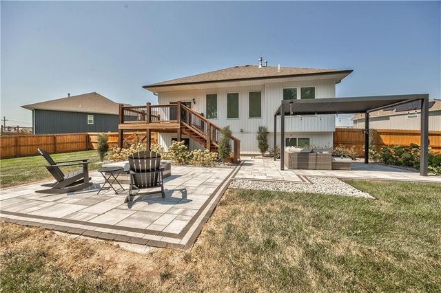 3704 NW 95th Street, Kansas City, MO 64154