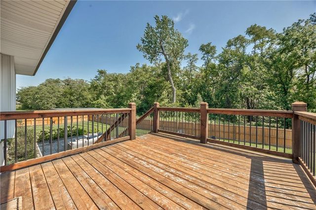 3704 NW 95th Street, Kansas City, MO 64154