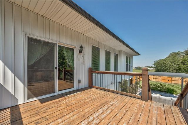 3704 NW 95th Street, Kansas City, MO 64154