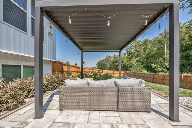3704 NW 95th Street, Kansas City, MO 64154