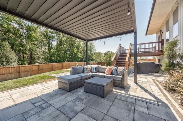 3704 NW 95th Street, Kansas City, MO 64154