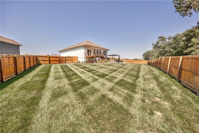 3704 NW 95th Street, Kansas City, MO 64154