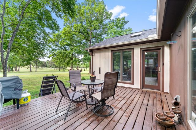 8 Hillcrest Drive, Eureka Springs, AR 72631