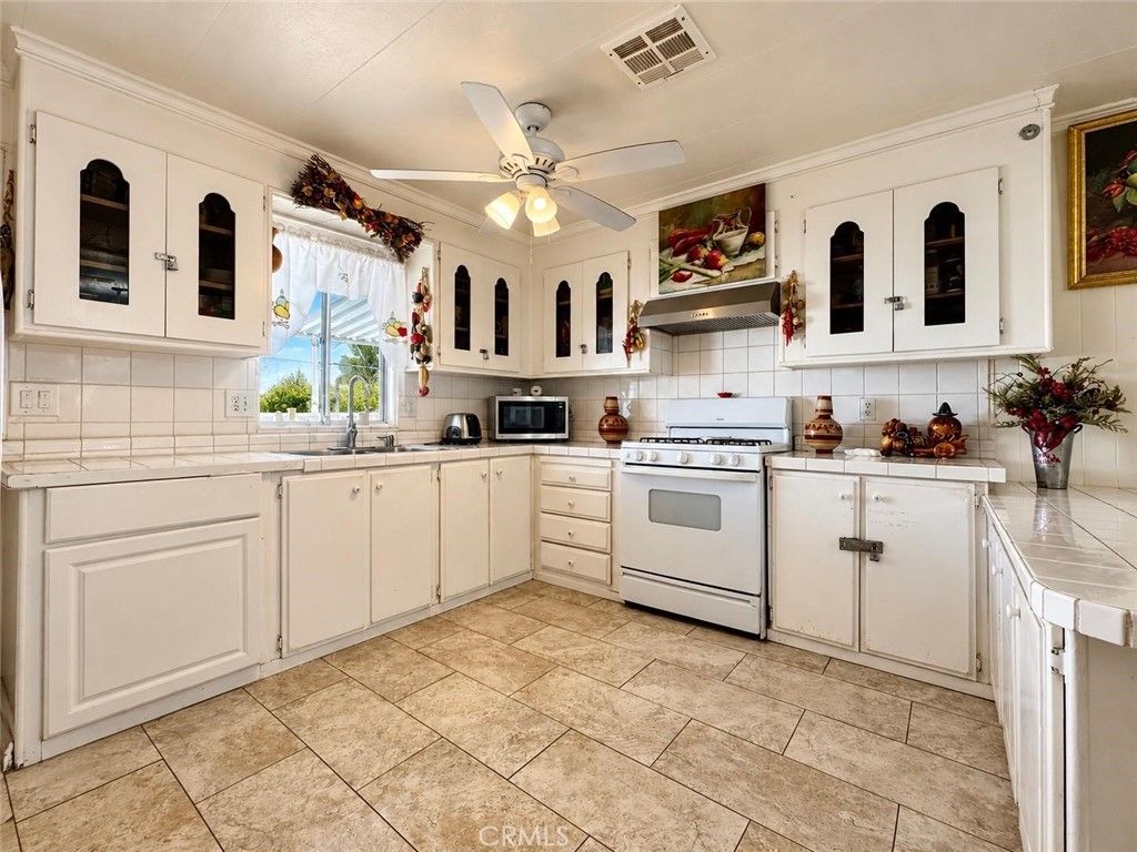 24922 Muirlands Blvd #62, Lake Forest, CA 92630 — photo 3