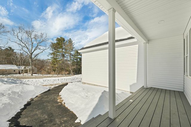 90 High Range Road, Londonderry, NH 03053