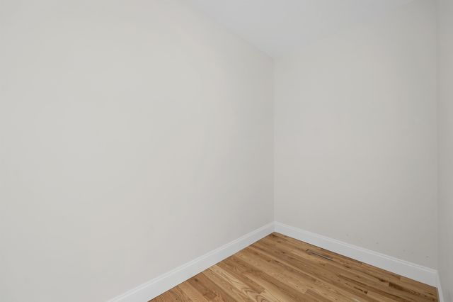 90 High Range Road, Londonderry, NH 03053