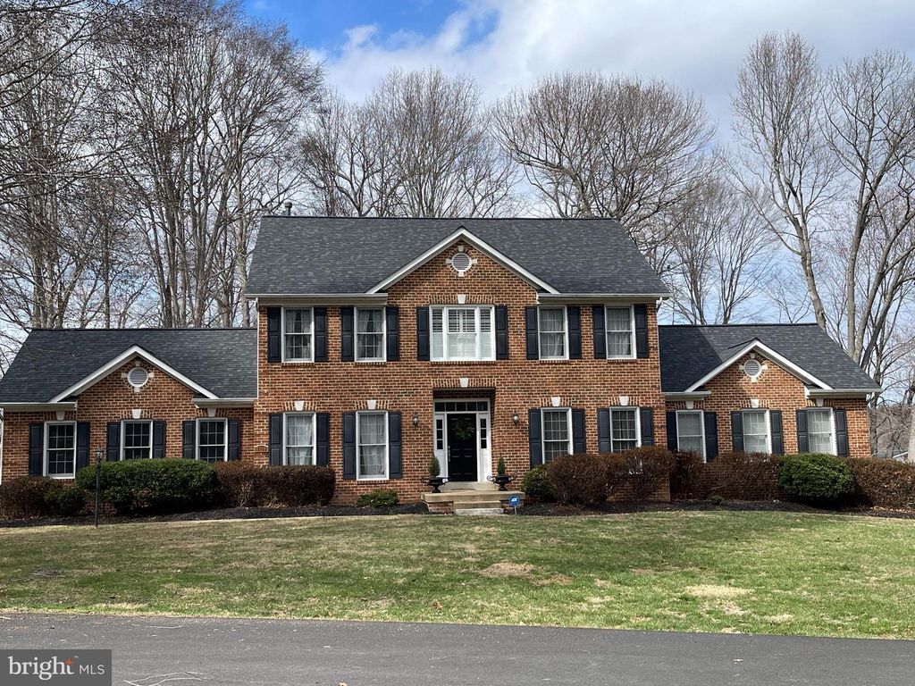7182 BREWSTER LN, Warrenton, VA 20187