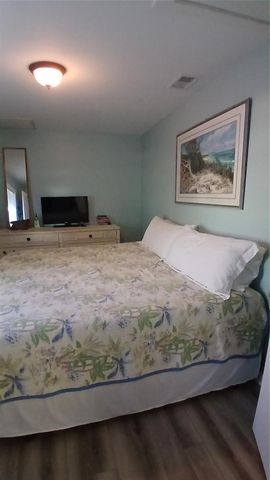 542 DIVISION STREET, Tarpon Springs, FL 34689