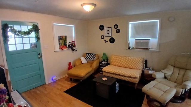 542 DIVISION STREET, Tarpon Springs, FL 34689