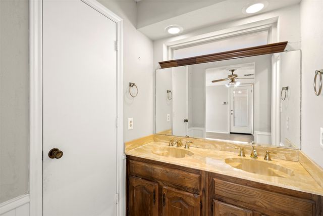 914 Green Canyon Drive, Mesquite, TX 75150