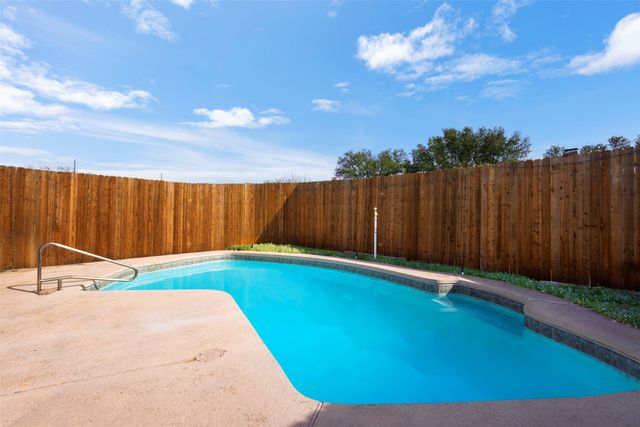 914 Green Canyon Drive, Mesquite, TX 75150