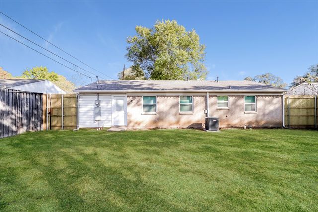 1103 Johns Drive, Euless, TX 76039