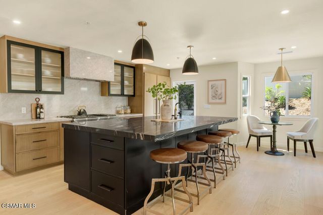 5354 Lewis Road, Agoura Hills, CA 91301