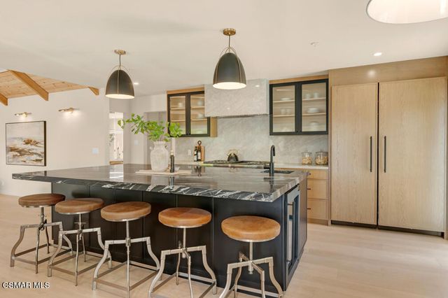 5354 Lewis Road, Agoura Hills, CA 91301