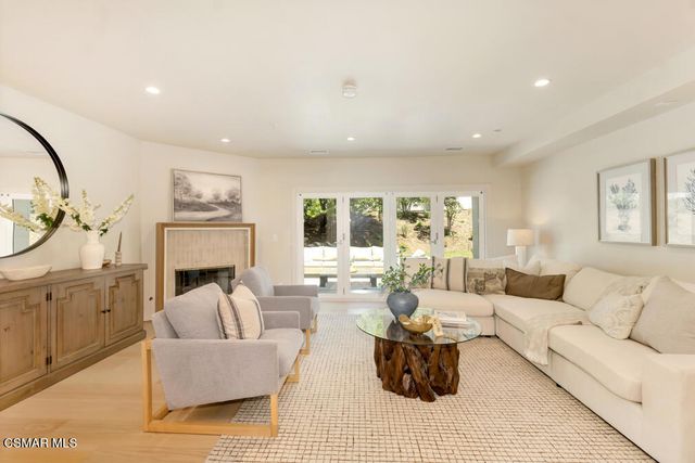 5354 Lewis Road, Agoura Hills, CA 91301