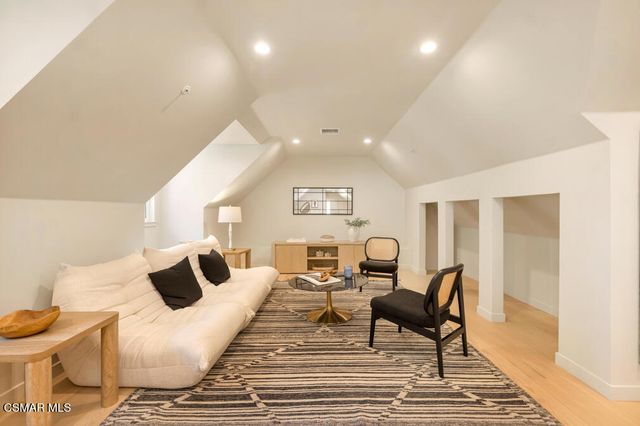 5354 Lewis Road, Agoura Hills, CA 91301