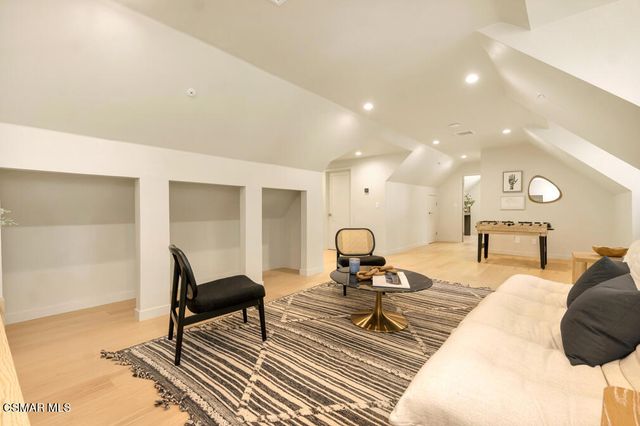 5354 Lewis Road, Agoura Hills, CA 91301