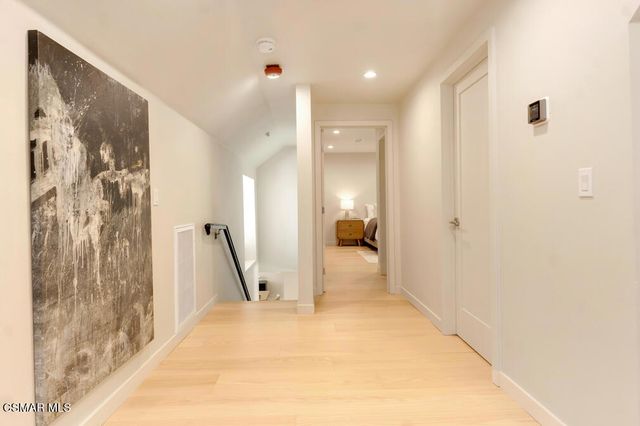 5354 Lewis Road, Agoura Hills, CA 91301