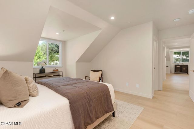 5354 Lewis Road, Agoura Hills, CA 91301