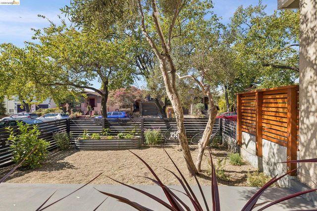 2413 Browning St, Berkeley, CA 94702