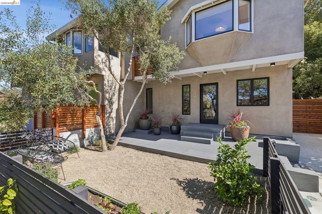 2413 Browning St, Berkeley, CA 94702