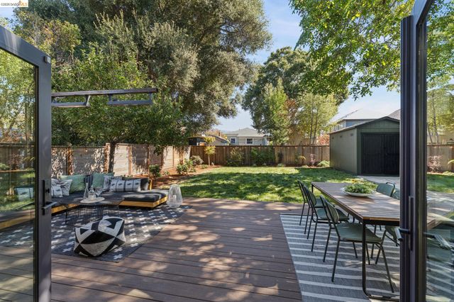 2413 Browning St, Berkeley, CA 94702