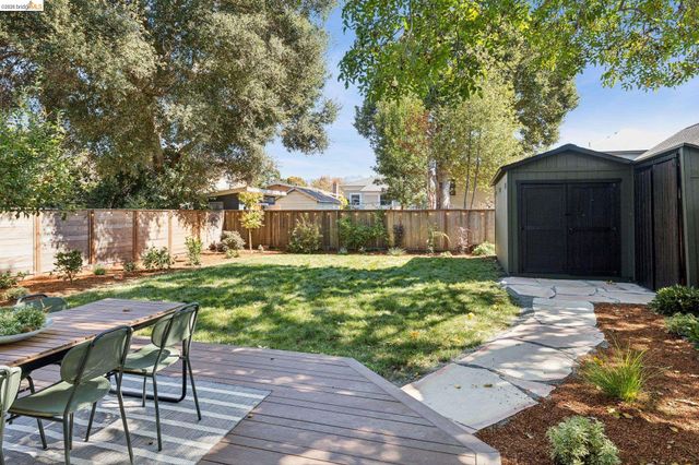 2413 Browning St, Berkeley, CA 94702