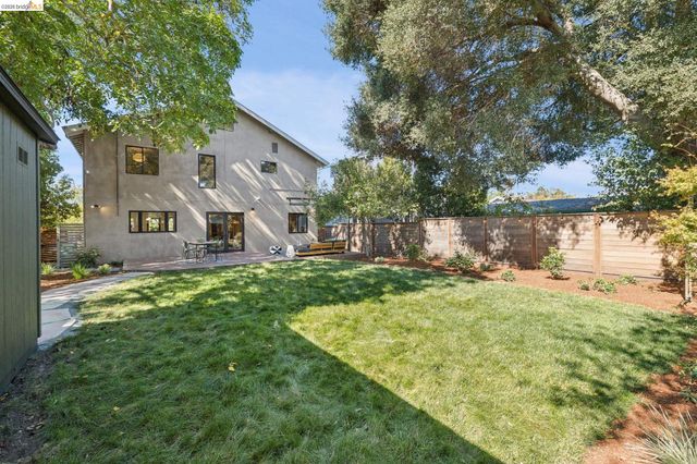 2413 Browning St, Berkeley, CA 94702