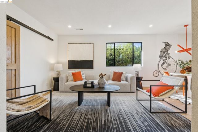 2413 Browning St, Berkeley, CA 94702