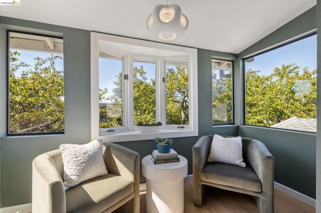 2413 Browning St, Berkeley, CA 94702