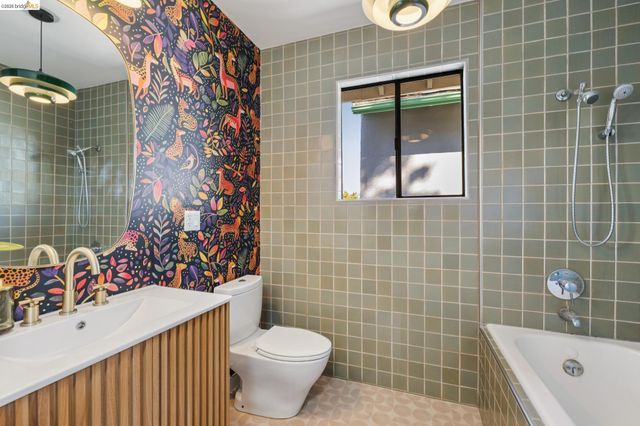 2413 Browning St, Berkeley, CA 94702