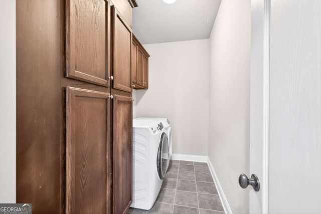 3663 Lost Oak Drive, Buford, GA 30519